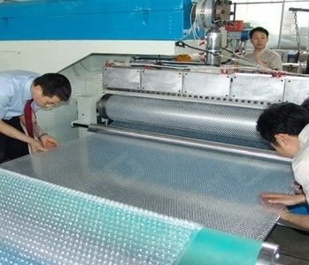 Vinot Brand Yelow Aluminum plating High Speed Compound Bubble Wrap Film Making Machine 2200mm width Model No. DYF-2200