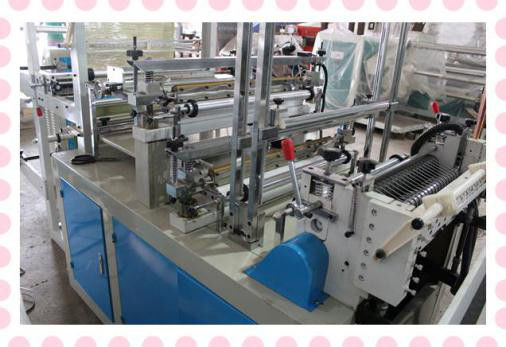 Customized Express Bag Making Machine / Polythene Bags Manufacturing Machine 220V 50Hz 6.5kw